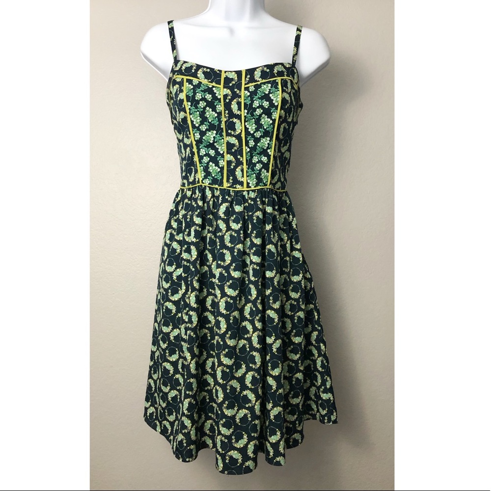 Lauren Conrad Mini Dress Size 6 Spaghetti Strap Floral Pattern in Green
